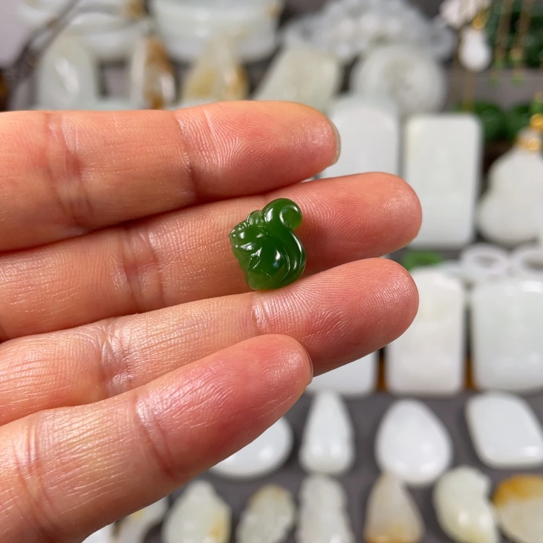 和田玉颈饰未镶嵌柠****哦