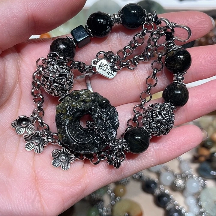 蛇纹石玉合金颈饰