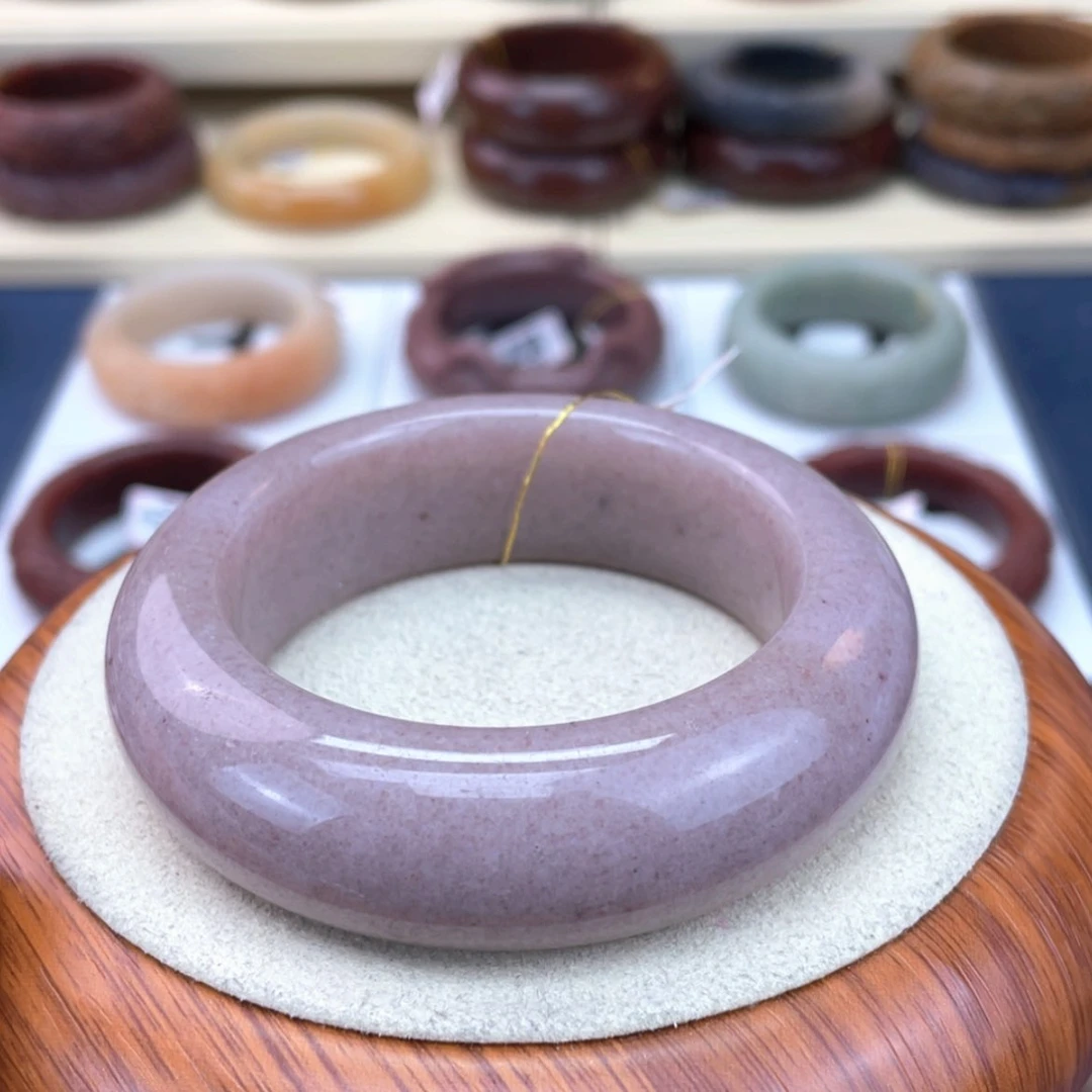 【闪购商品】石英质玉手镯未镶嵌