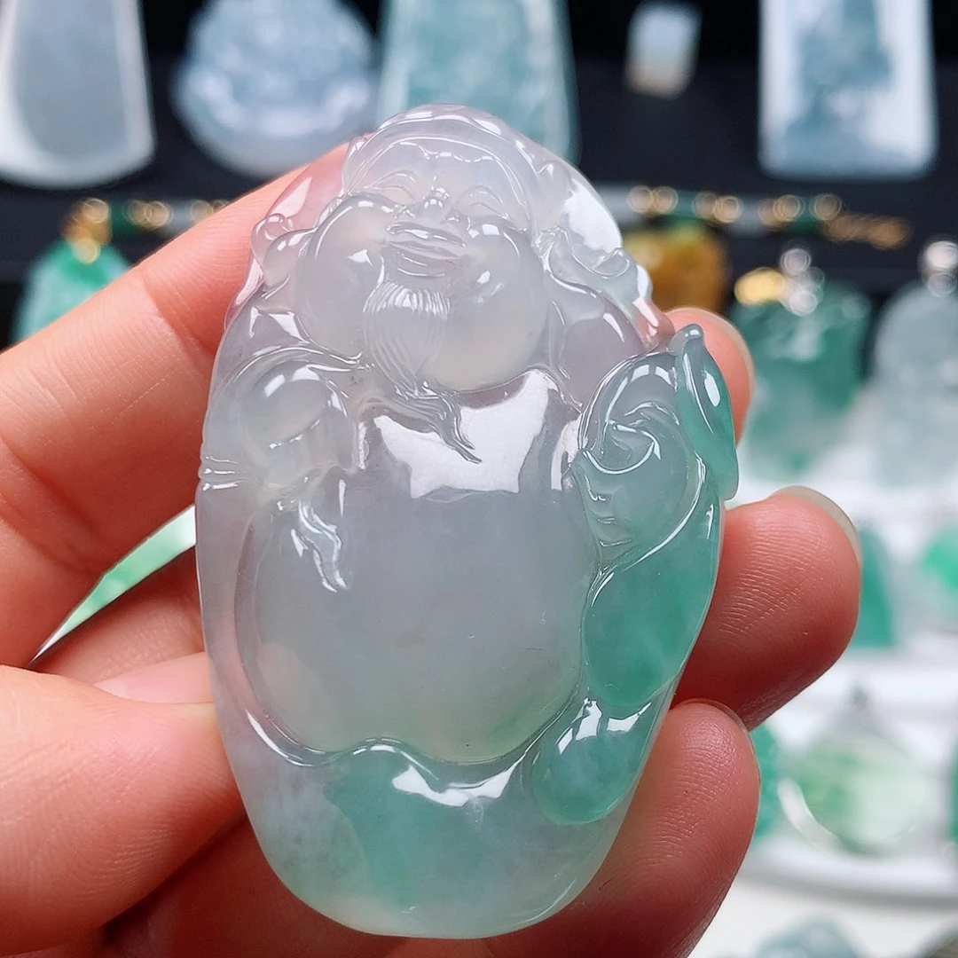 翡翠颈饰未镶嵌财神