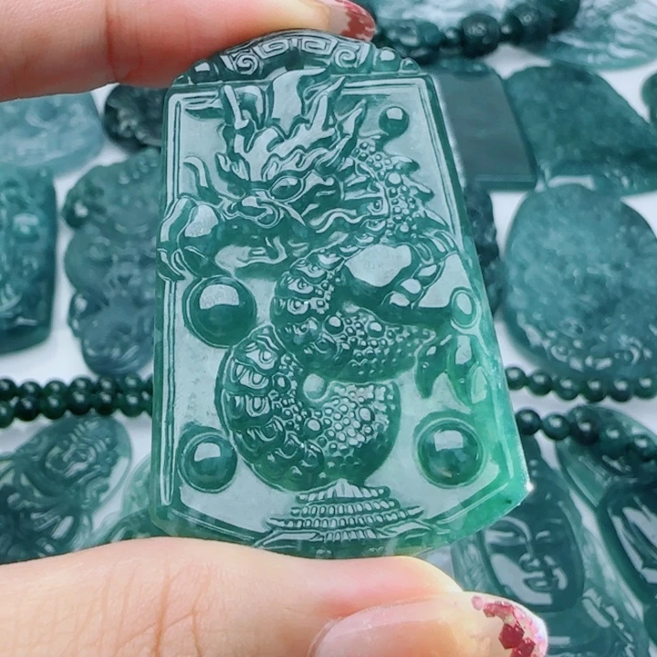 翡翠未镶嵌颈饰多样性发货天然A货翡翠