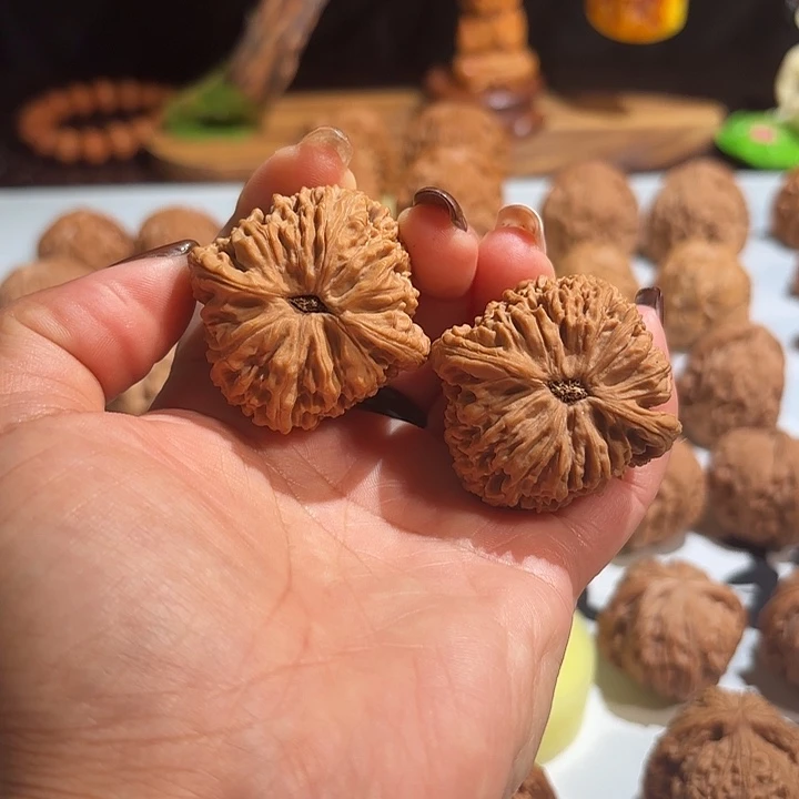 小***圆核桃文玩核桃涿鹿南疆全家福40