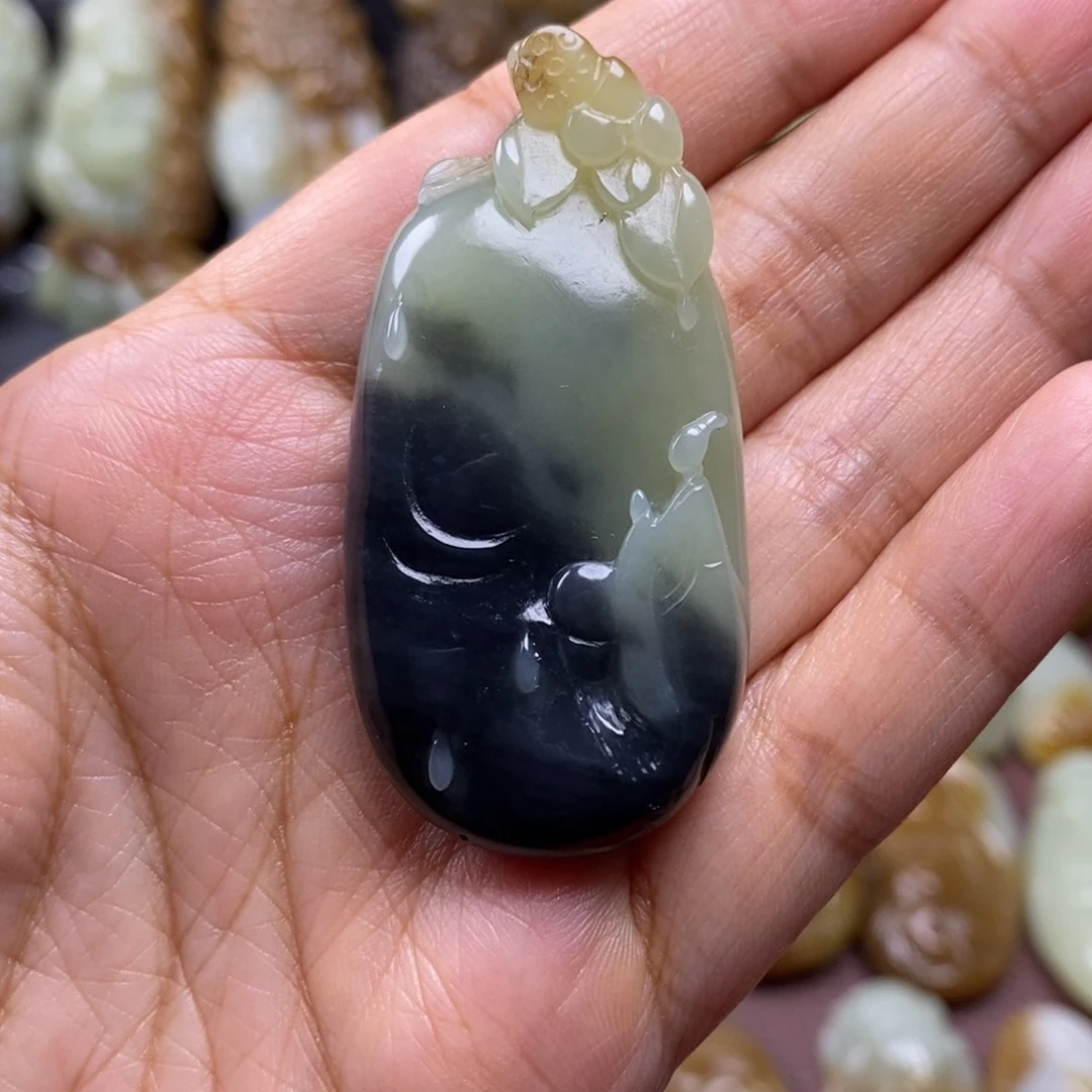 项链未镶嵌和田玉（糖玉）伊*呀