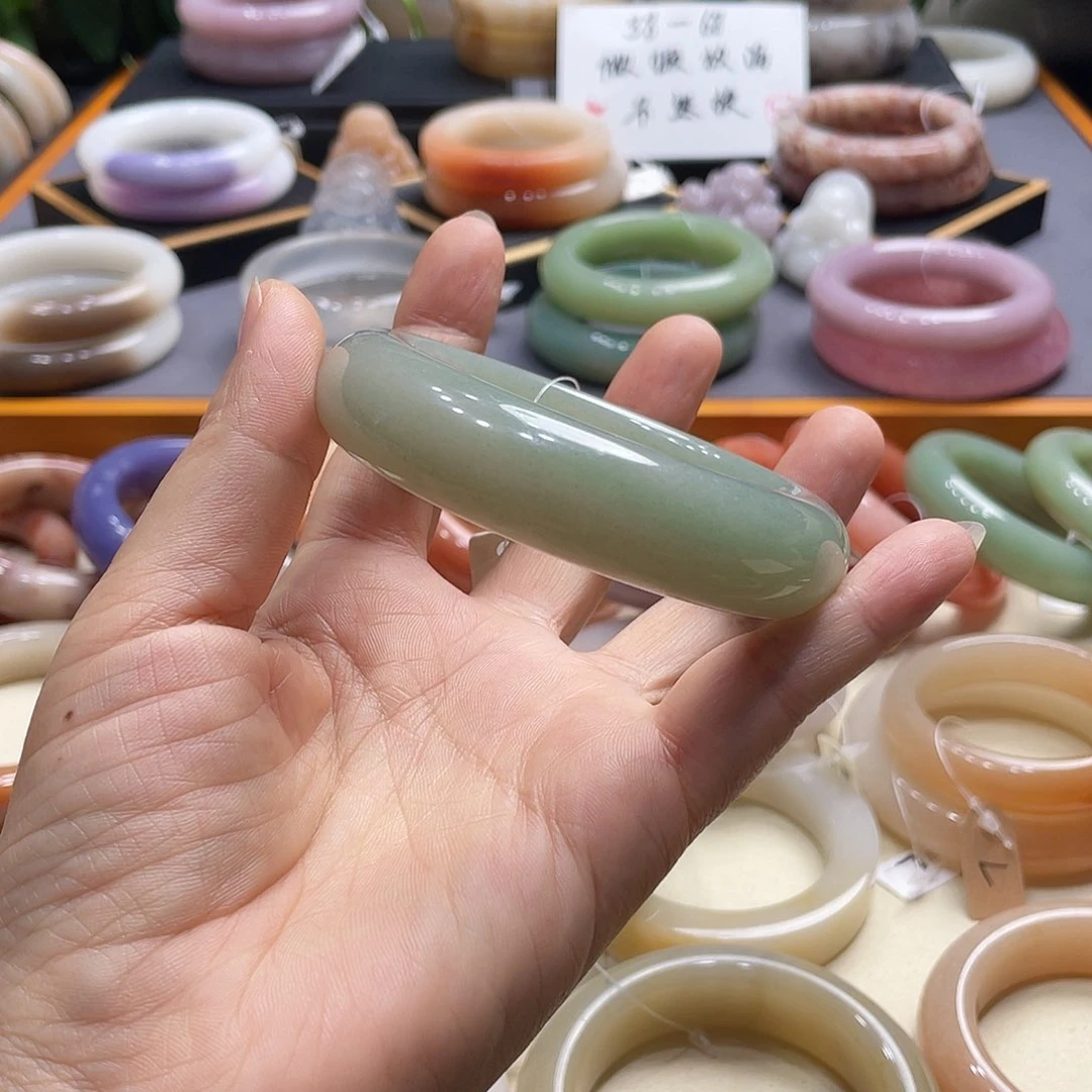 未镶嵌手镯石英岩玉@*杨