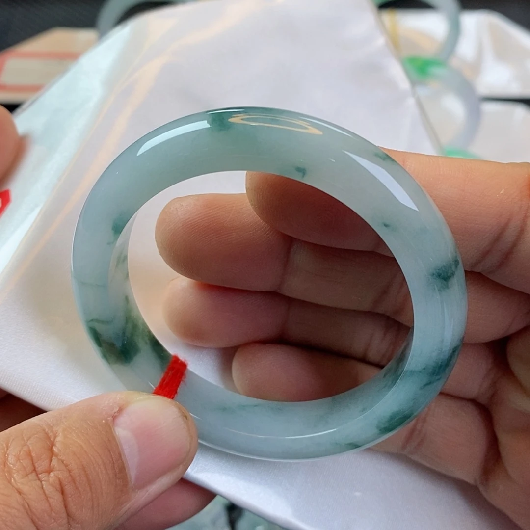 【闪购商品】未镶嵌手镯翡翠