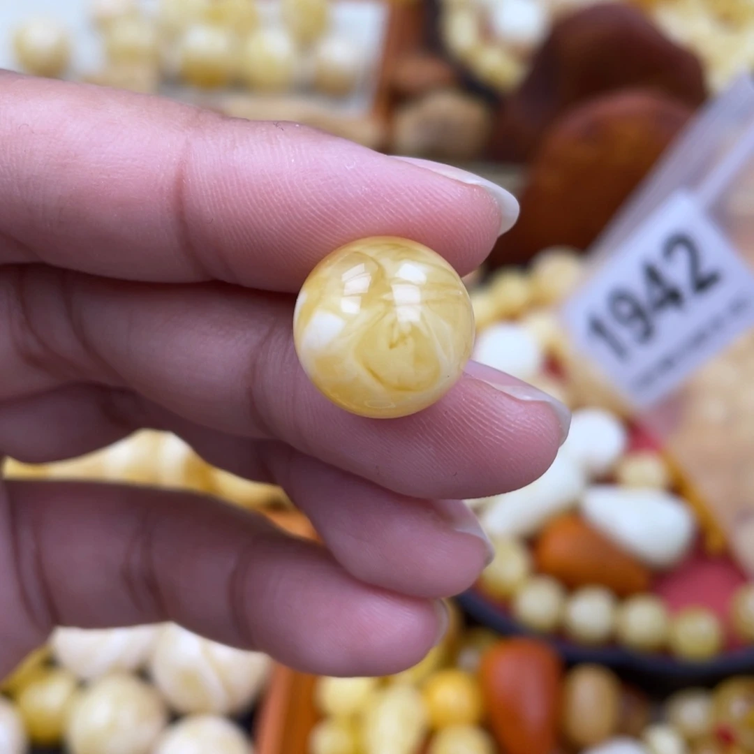 未镶嵌蜜蜡珠宝奇石小坑14.8