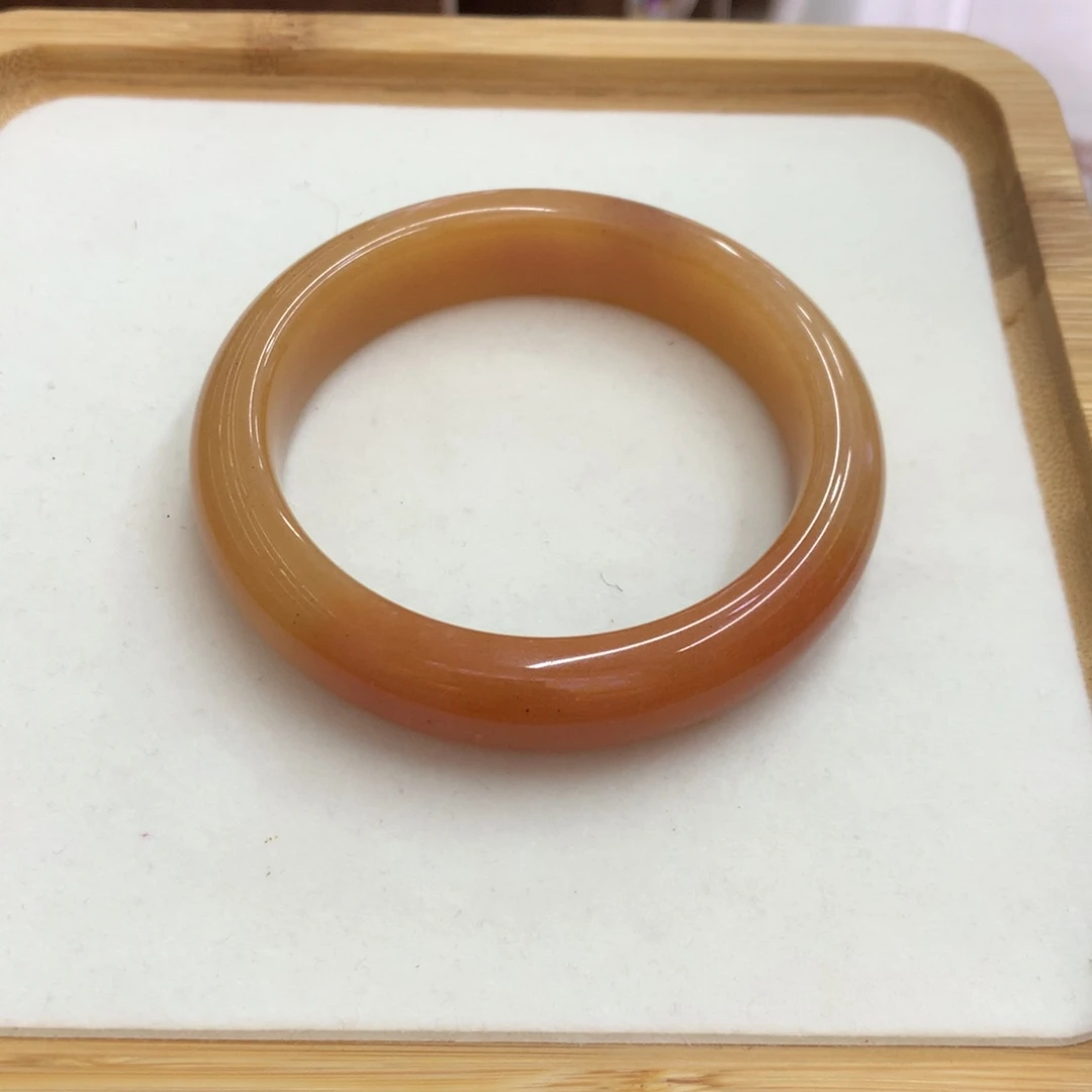 石英质玉未镶嵌手镯