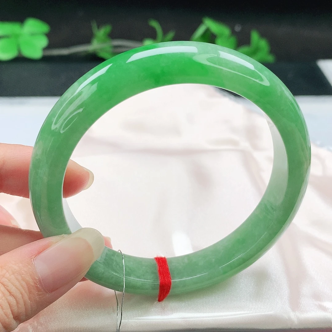 翡翠未镶嵌手镯62圈