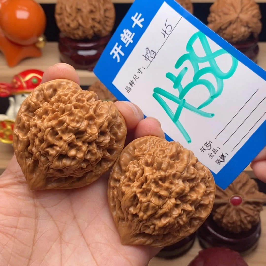 文玩核桃把件45尺官帽