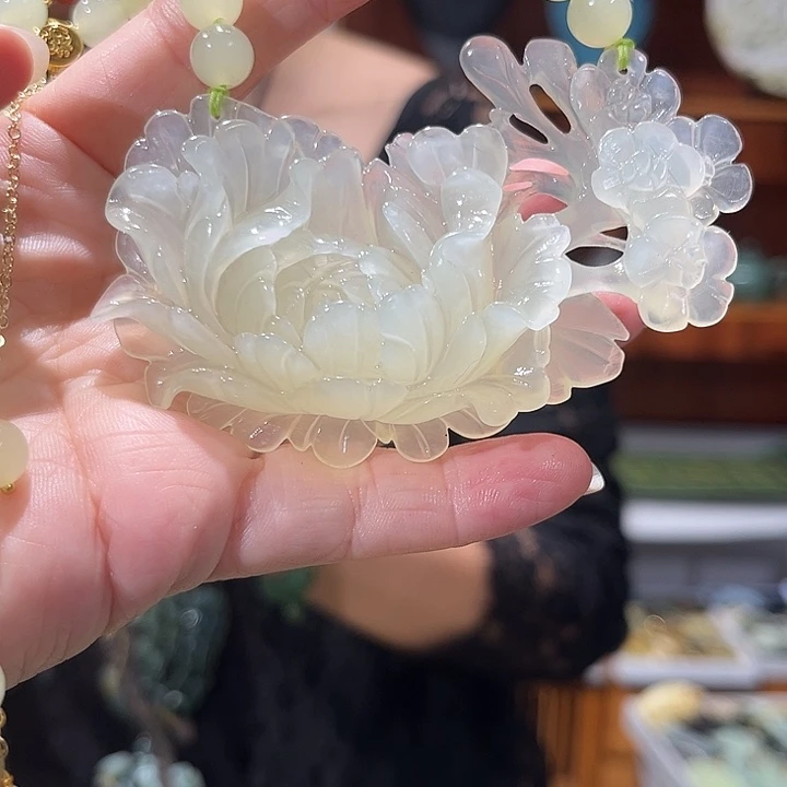 未镶嵌岫玉毛衣链