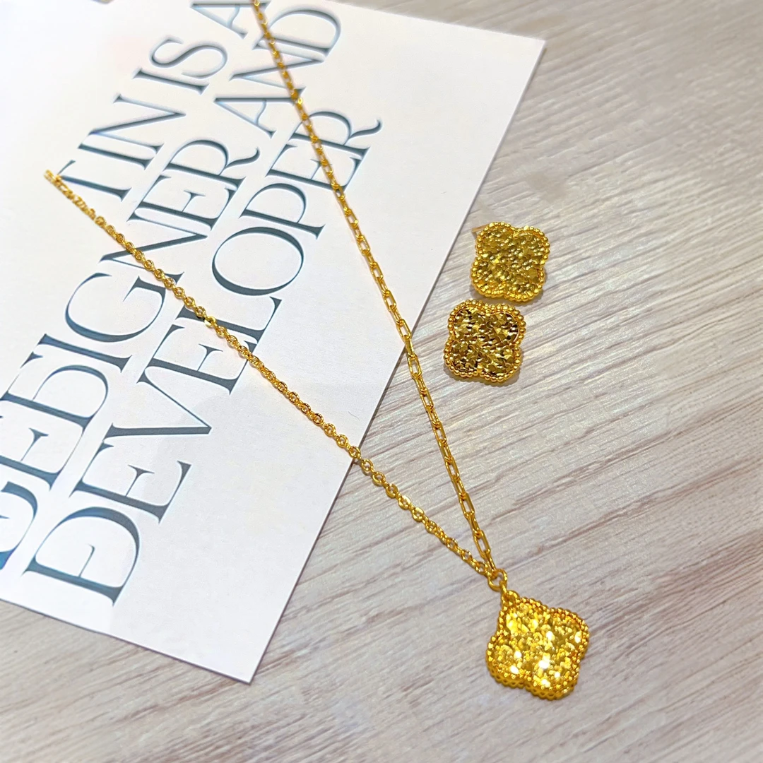 铜项链 R款 四叶草花型爆闪镜面切工锁骨链