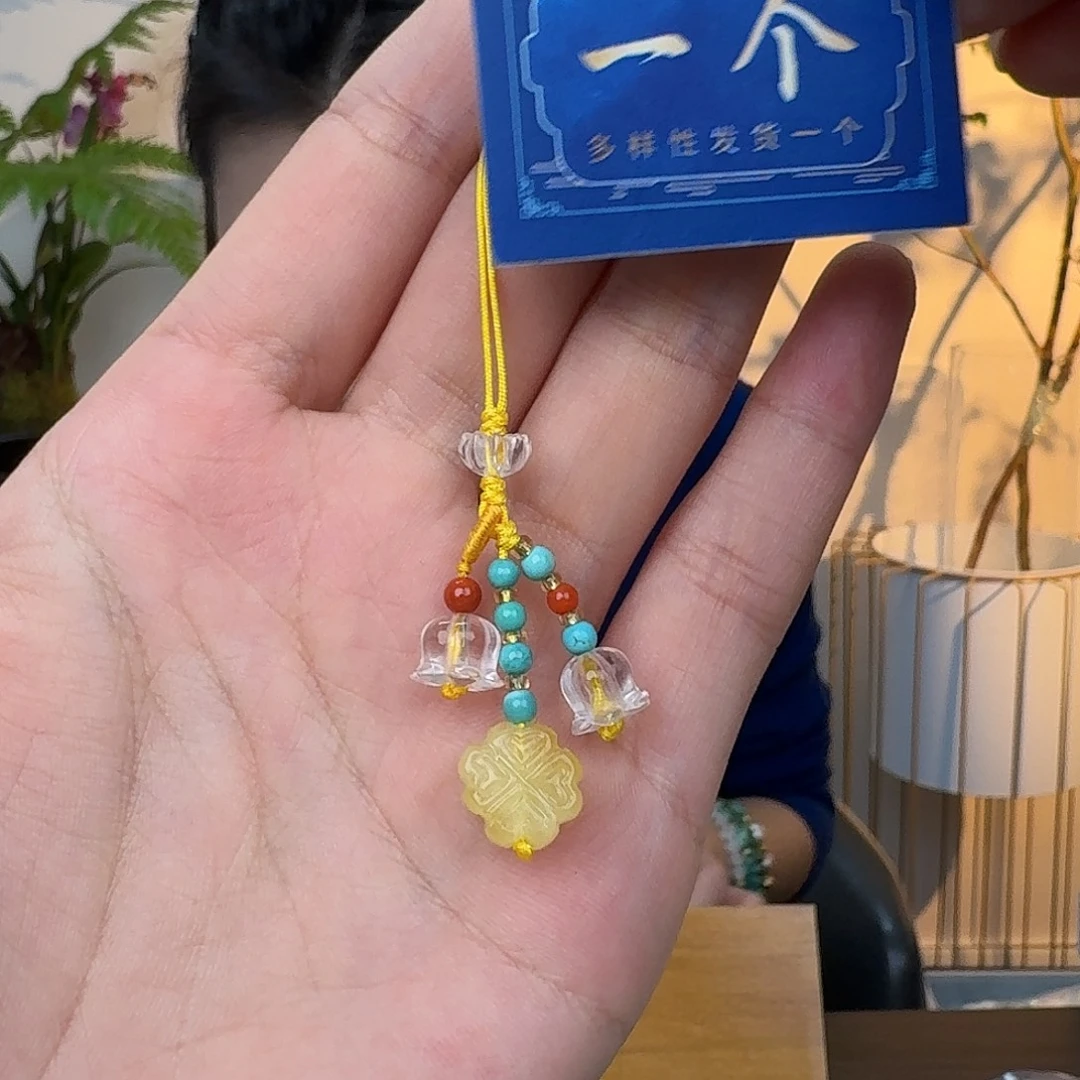 蜜蜡未镶嵌珠宝奇石多样性发一