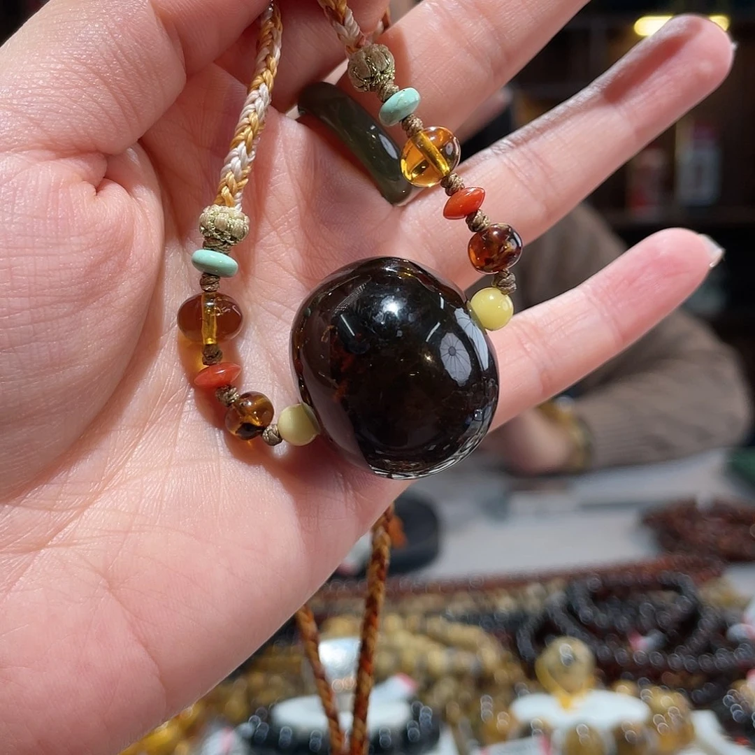 爽***歪琥珀未镶嵌手链大珠子