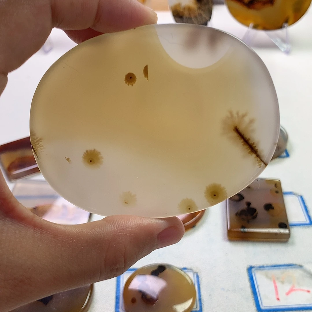玛瑙/玉髓未镶嵌珠宝半成品