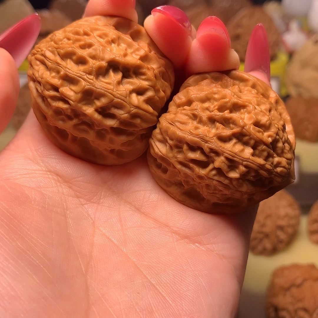 吊坠文玩核桃全品金牛40蜡皮小王子