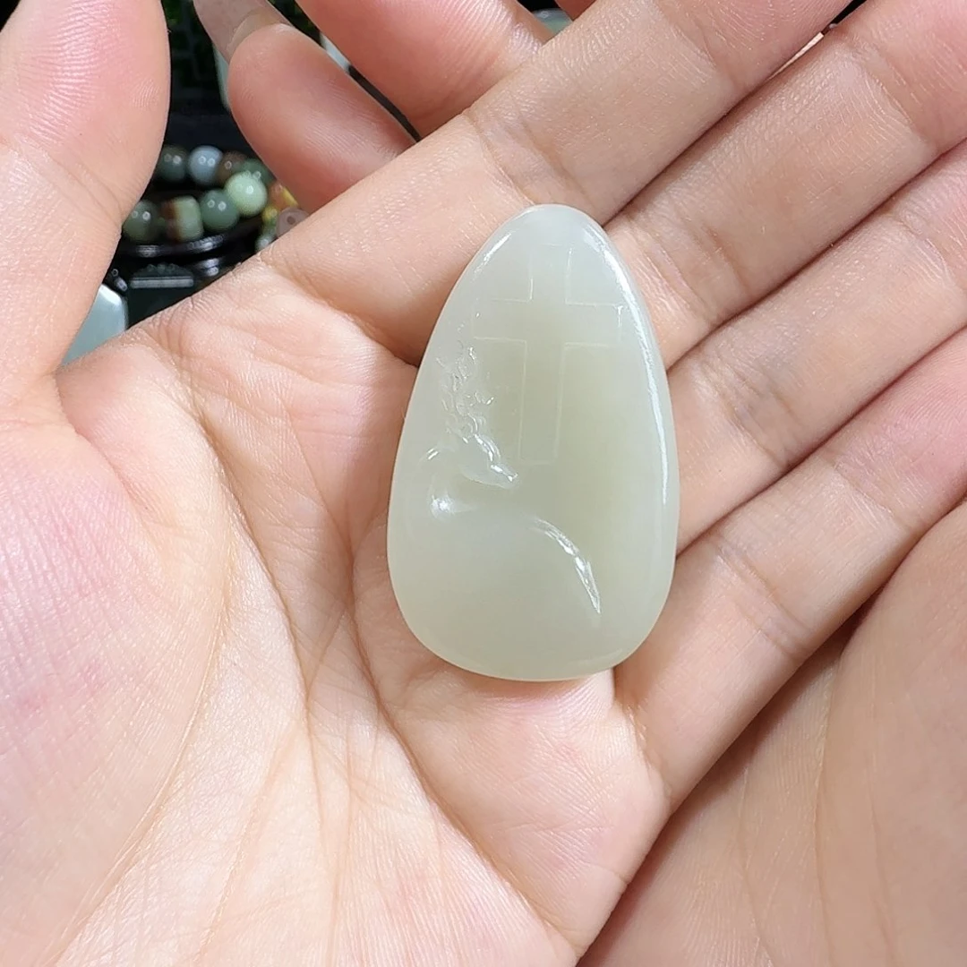 颈饰未镶嵌和田玉
