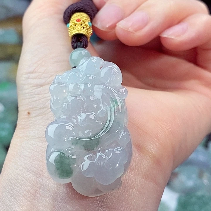 颈饰未镶嵌翡翠天然