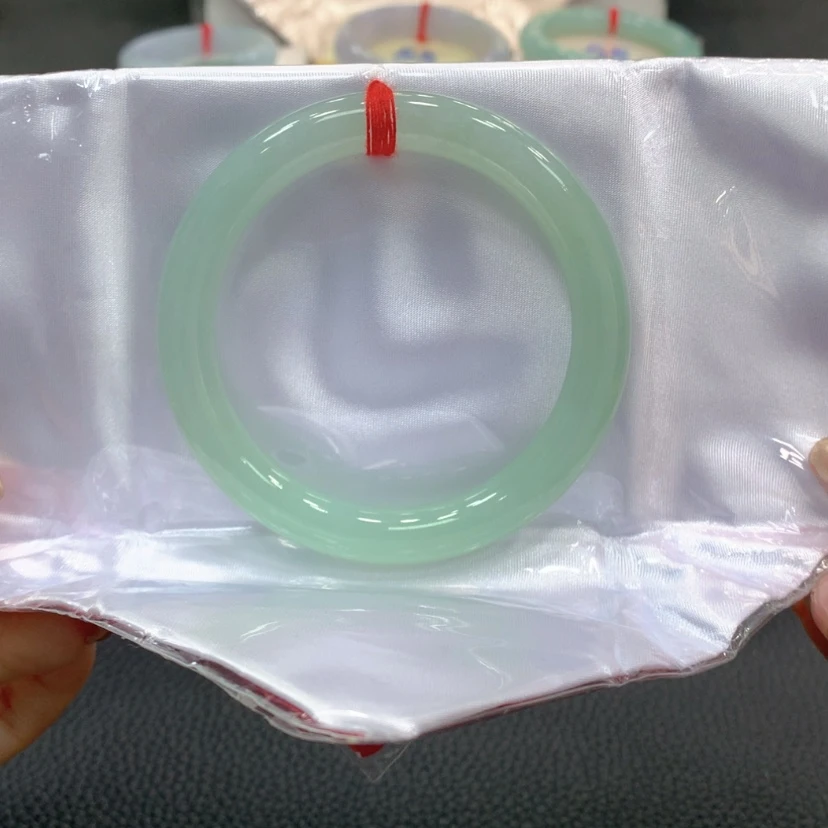 【闪购商品】翡翠手镯未镶嵌逗*翡翠