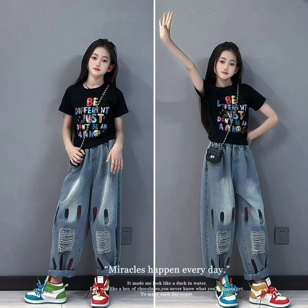 美式黑色炫彩字母印花短袖百搭洋气时髦夏款牛仔裤