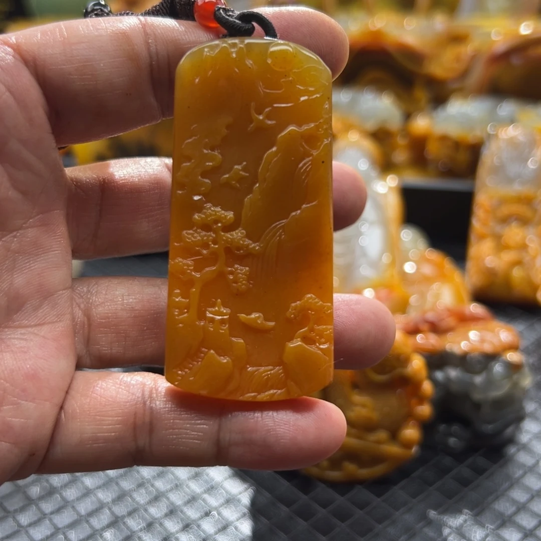 石英质玉未镶嵌颈饰