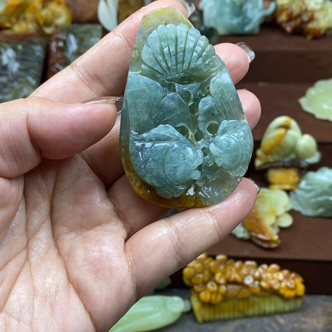 蛇纹石玉未镶嵌吊坠(赠链)