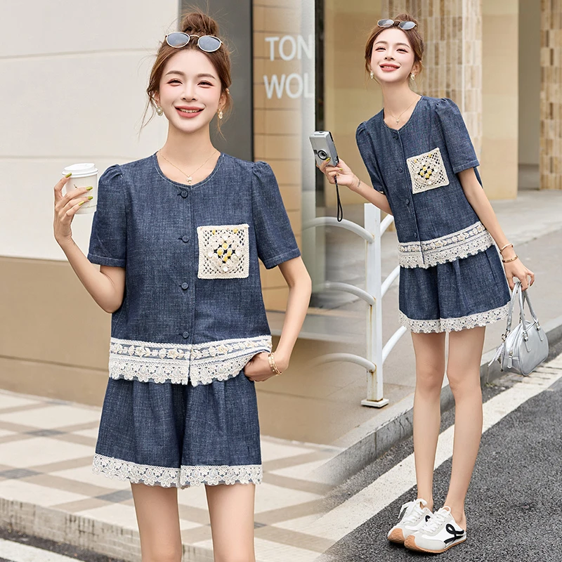 欧货牛仔短袖上衣短裤套装女2025夏季新款圆领拼蕾丝钩花两件套