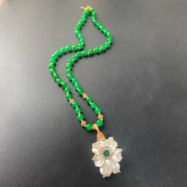 铜合金合成锆石项链 TTSD 白色花花复古轻奢项链 1439