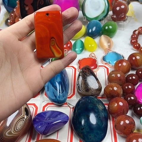 玛瑙/玉髓颈饰未镶嵌