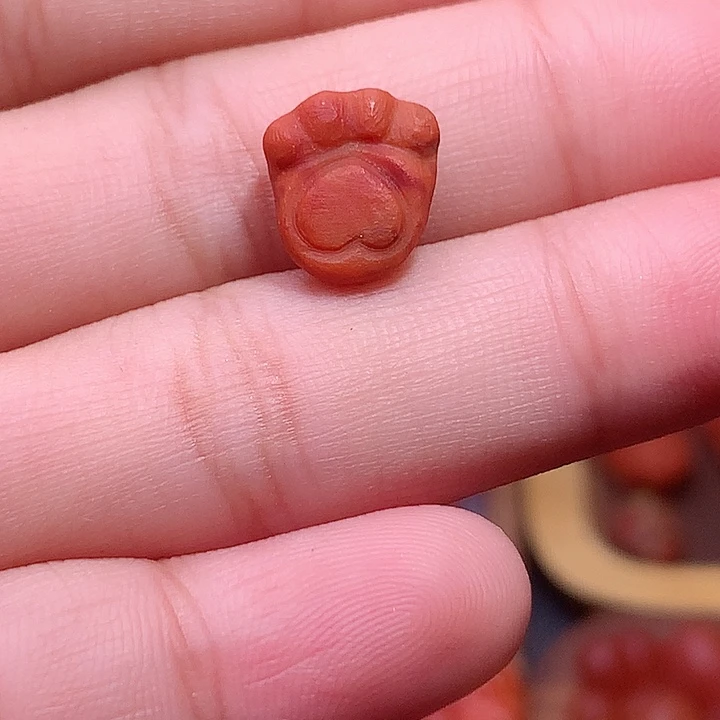 南红玛瑙未镶嵌南红包浆猫爪