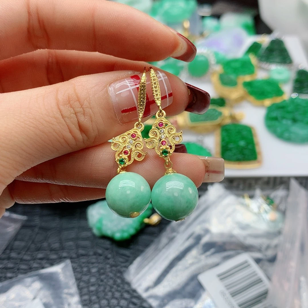 【闪购商品】翡翠耳饰未镶嵌，