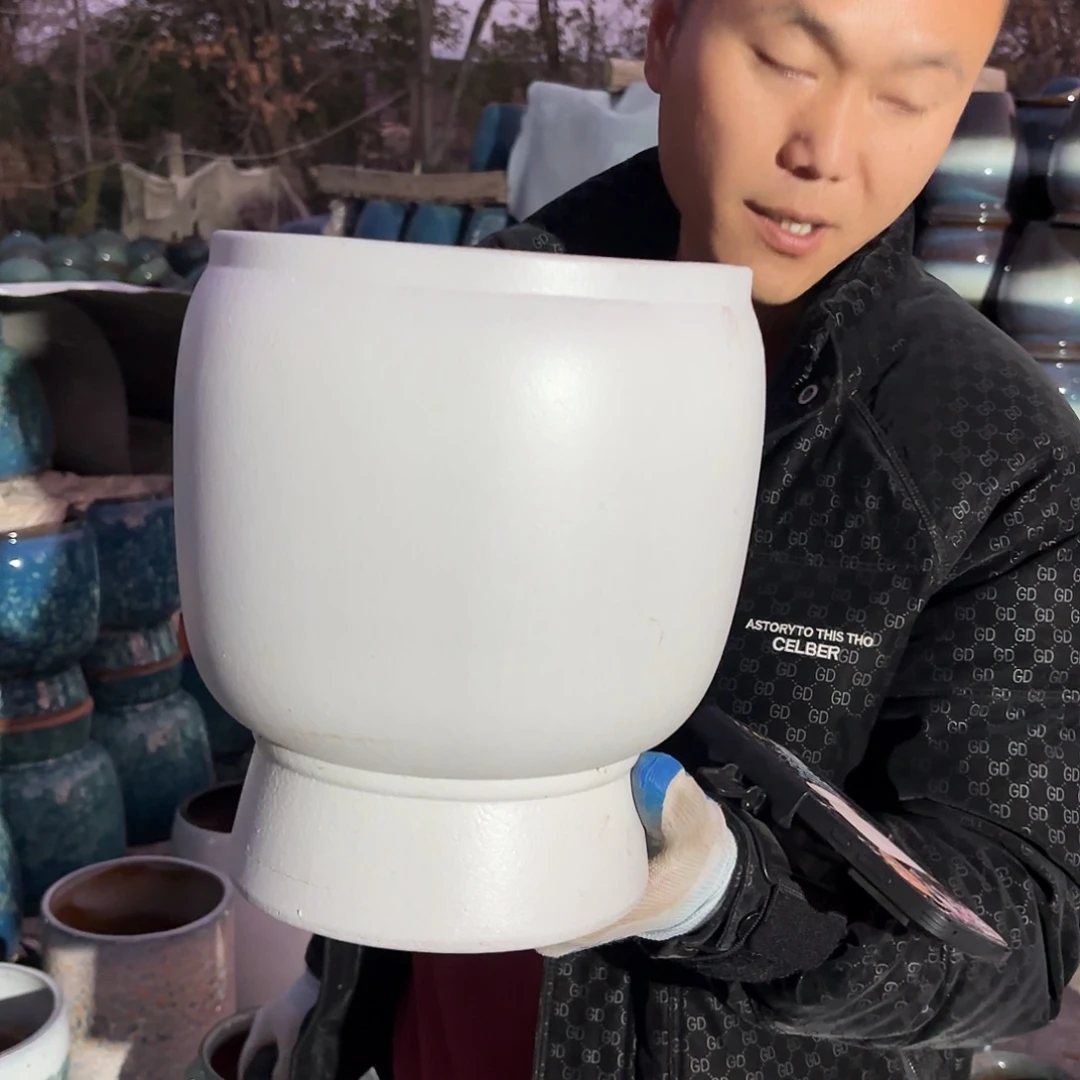 高度25厘米口20厘米