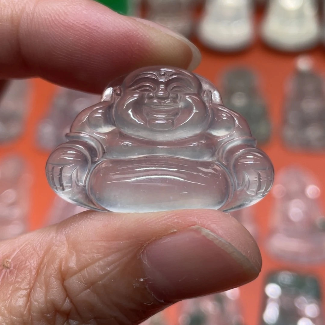 翡翠未镶嵌颈饰佛