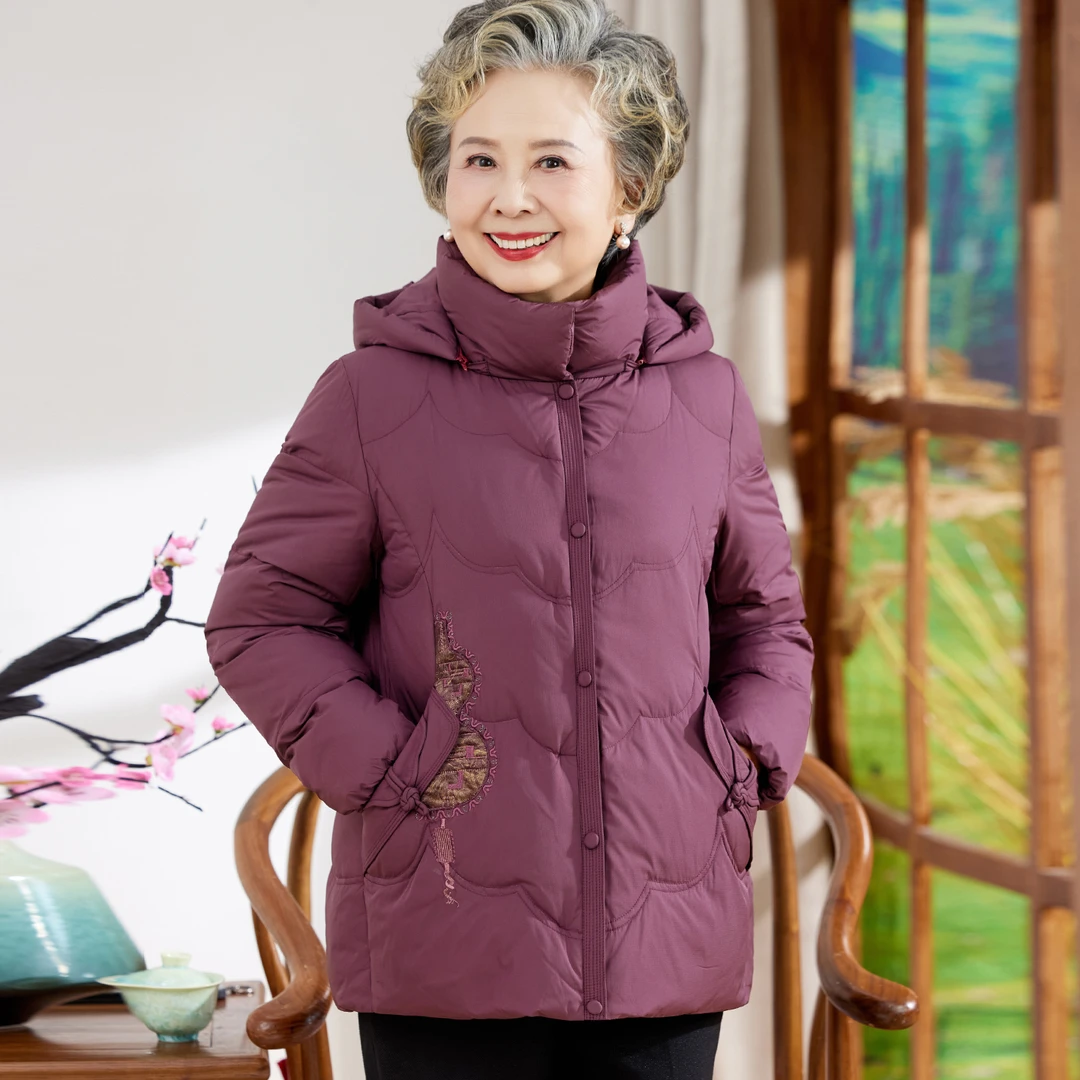 老年人冬装女羽绒服唐装上衣婆婆妈妈冬季加厚连帽新国标羽绒衣服