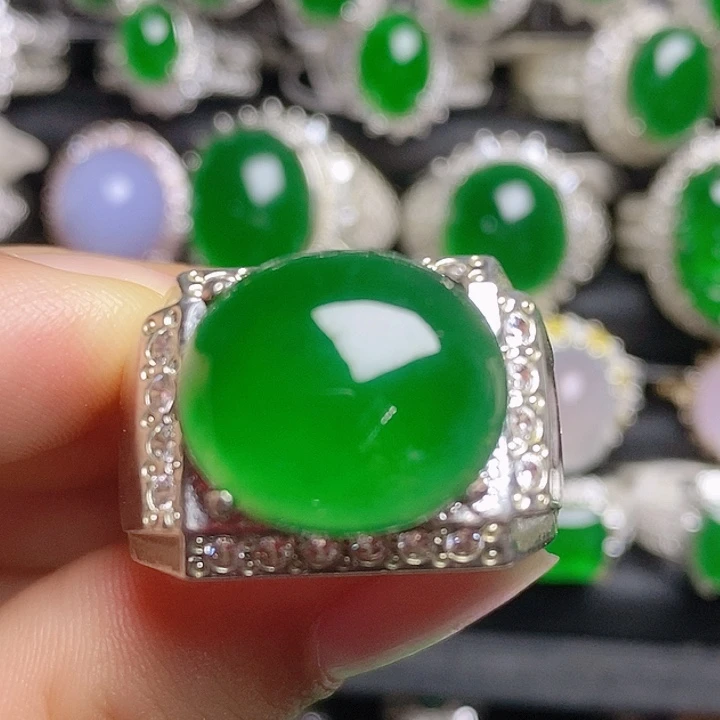 翡翠未镶嵌挂件蛋面
