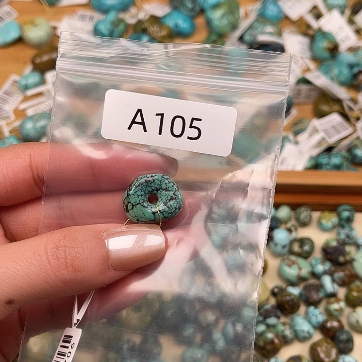 绿松石合金颈饰扣子