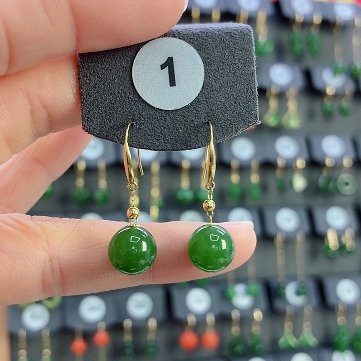 和田玉18K金镶嵌耳饰