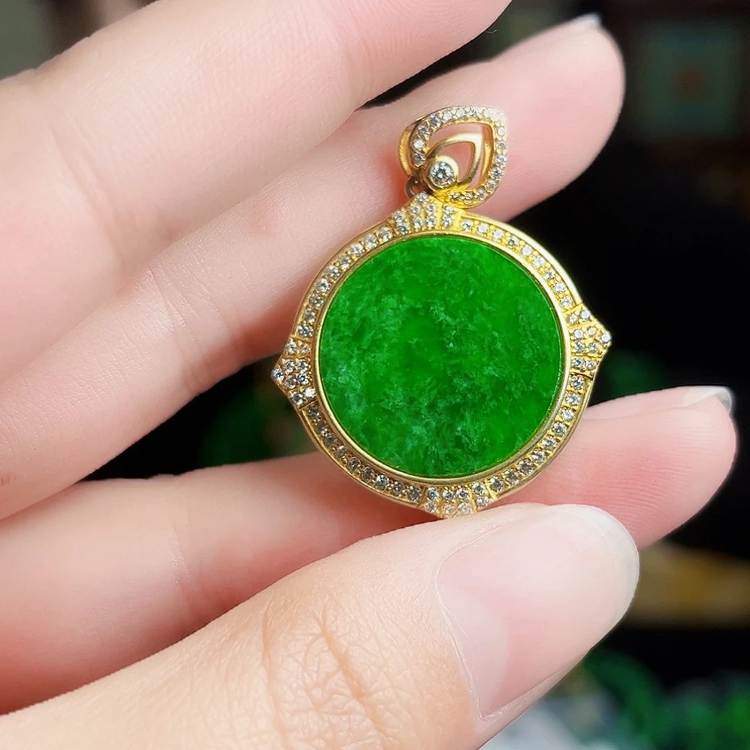 颈饰银S925镶嵌翡翠多样性