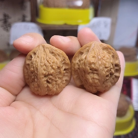 文玩核桃吊坠罗汉