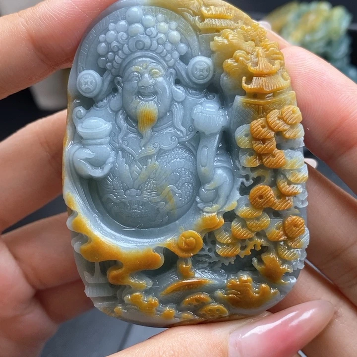 定制翡翠未镶嵌山水财神