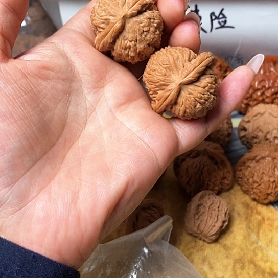 吊坠文玩核桃白狮子
