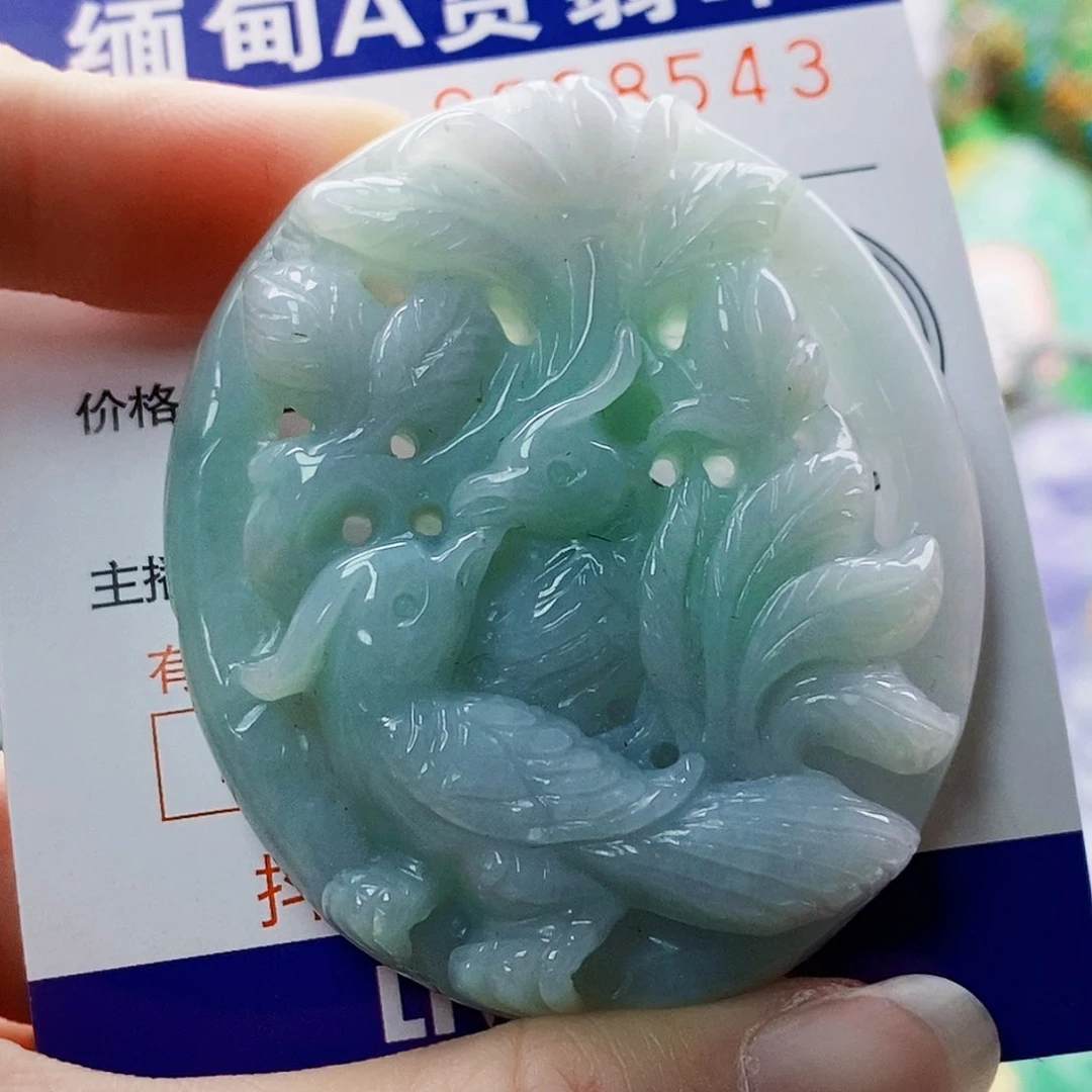 吊坠(不含链)未镶嵌翡翠