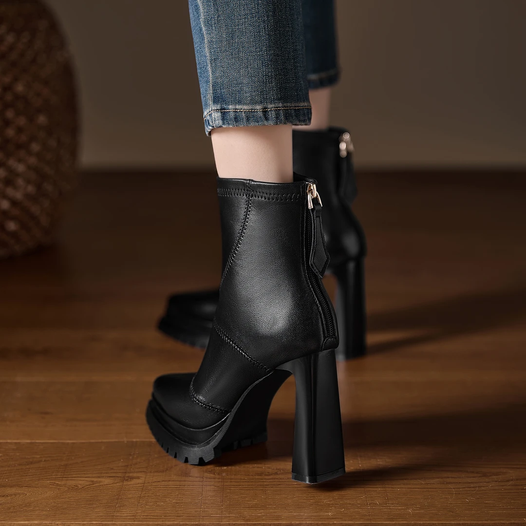 小个子增高10.5cm粗跟短靴女2025秋冬新款时装靴防水台不累脚靴子