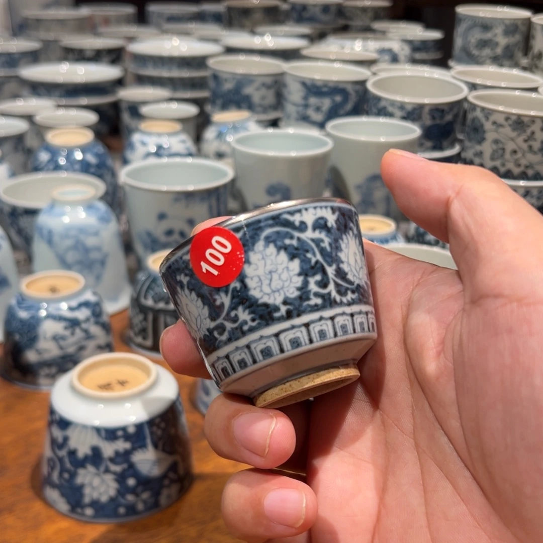 纳***尼顽古手工手绘作品