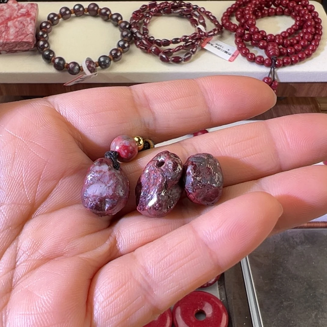 天然辰砂无根砂3个