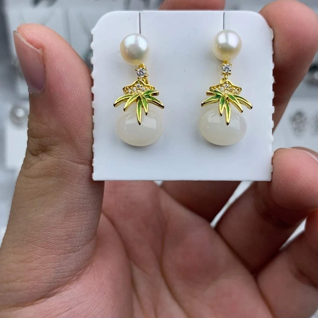 淡水珍珠未镶嵌耳饰