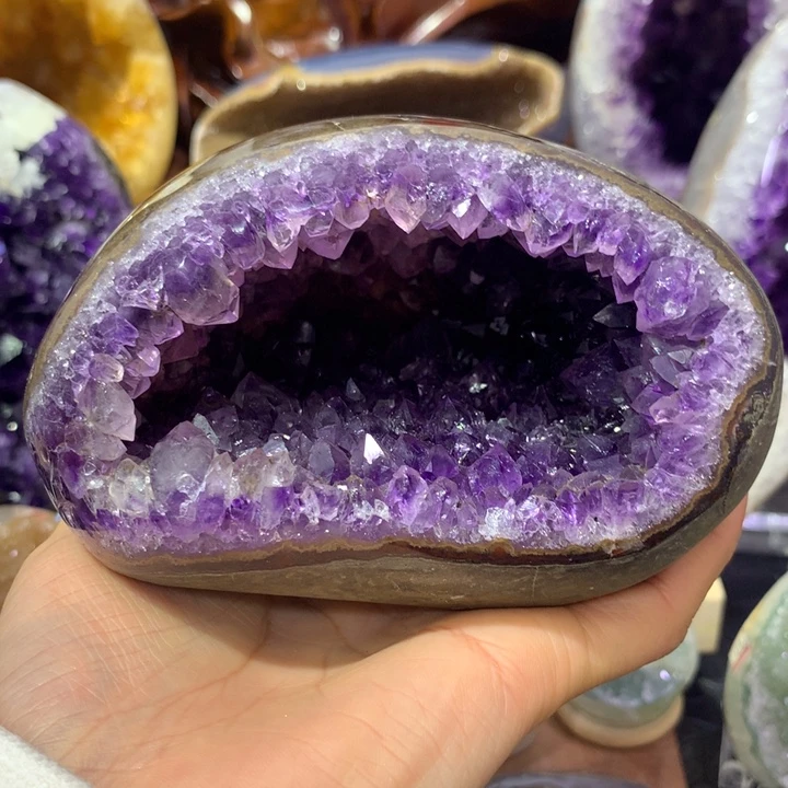 水晶未镶嵌大型摆件（非配饰）