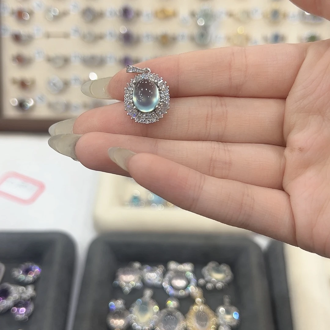 蛇纹石玉戒指项链吊坠银S925镶嵌?