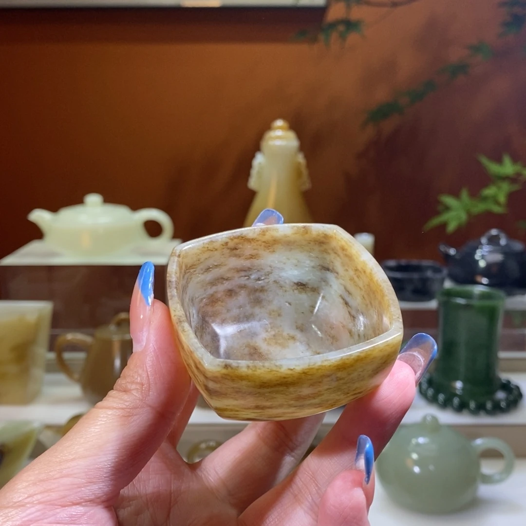 和田玉未镶嵌摆件且末糖草花杯