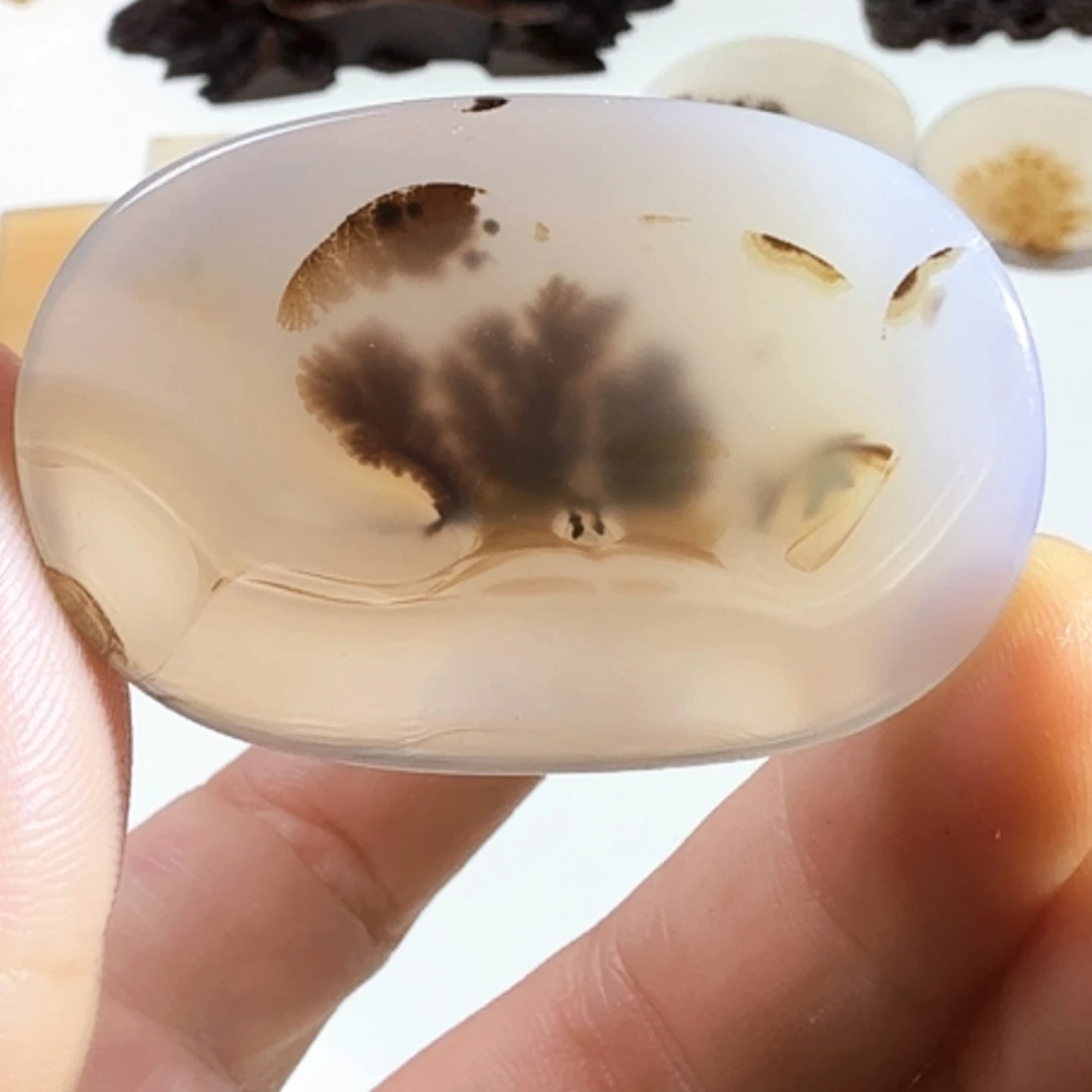 玛瑙/玉髓未镶嵌珠宝半成品