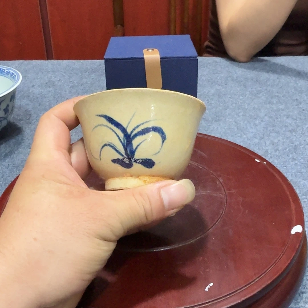 5***5瓷片青花花卉纹饰主人杯